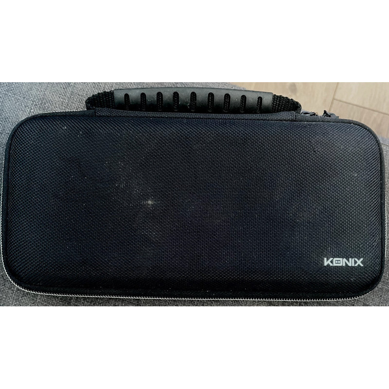 Housse noir konix pour switch