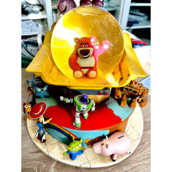 Boule a neige musicale disney store Toy story